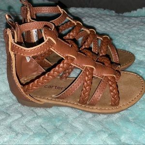 Carter’s Toddler girls size 7 Gladiator sandals!💙